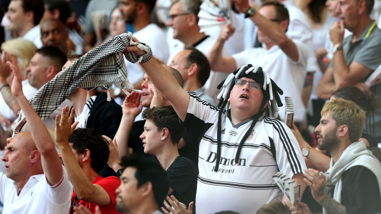 Craziest fans on the planet «