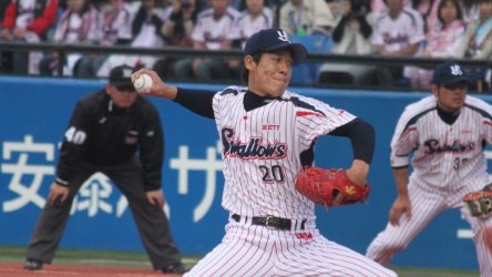 2,404 Tokyo Yakult Swallows Photos & High Res Pictures - Getty Images